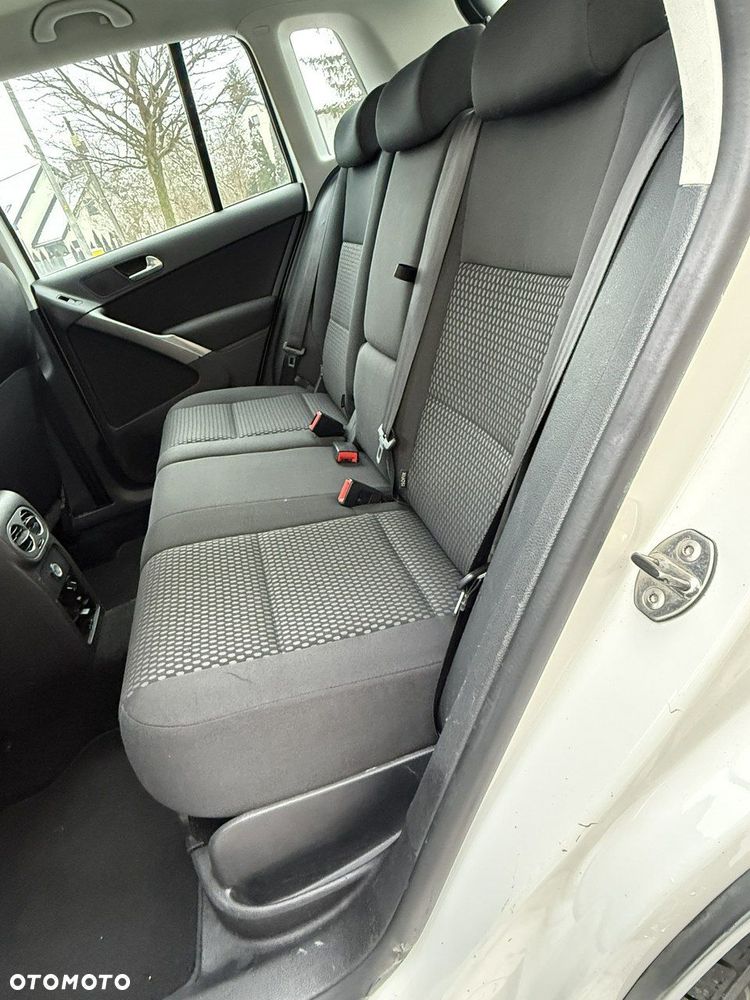 Volkswagen Tiguan - 13
