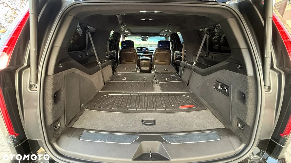 Cadillac Escalade ESV 6.2 V8 AWD AT Platinum - 39