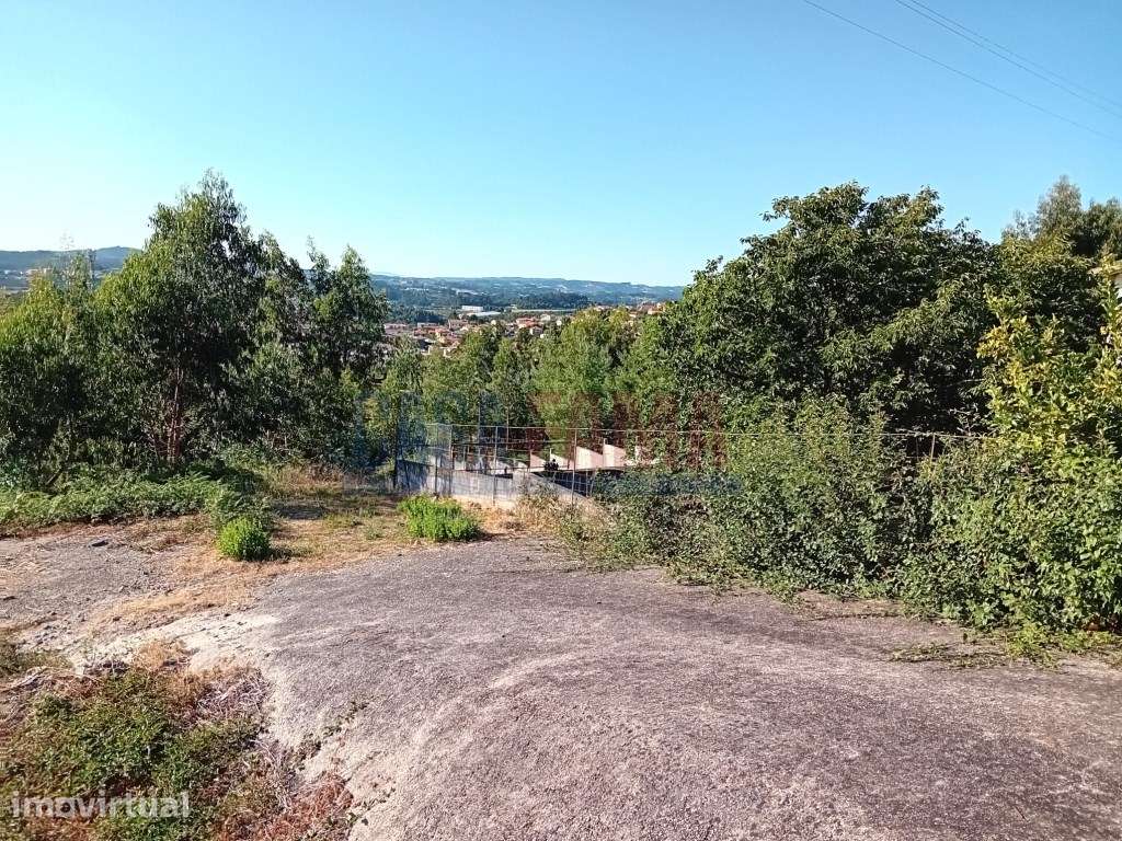 Terreno para construção em Santo Tirso - Grande imagem: 3/25