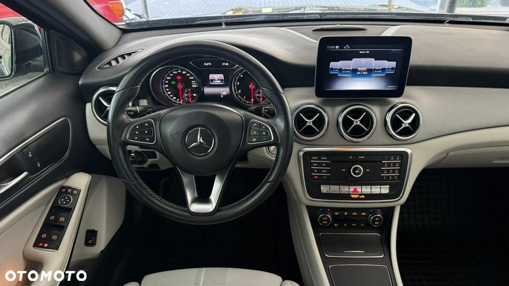 Mercedes-Benz GLA - 35
