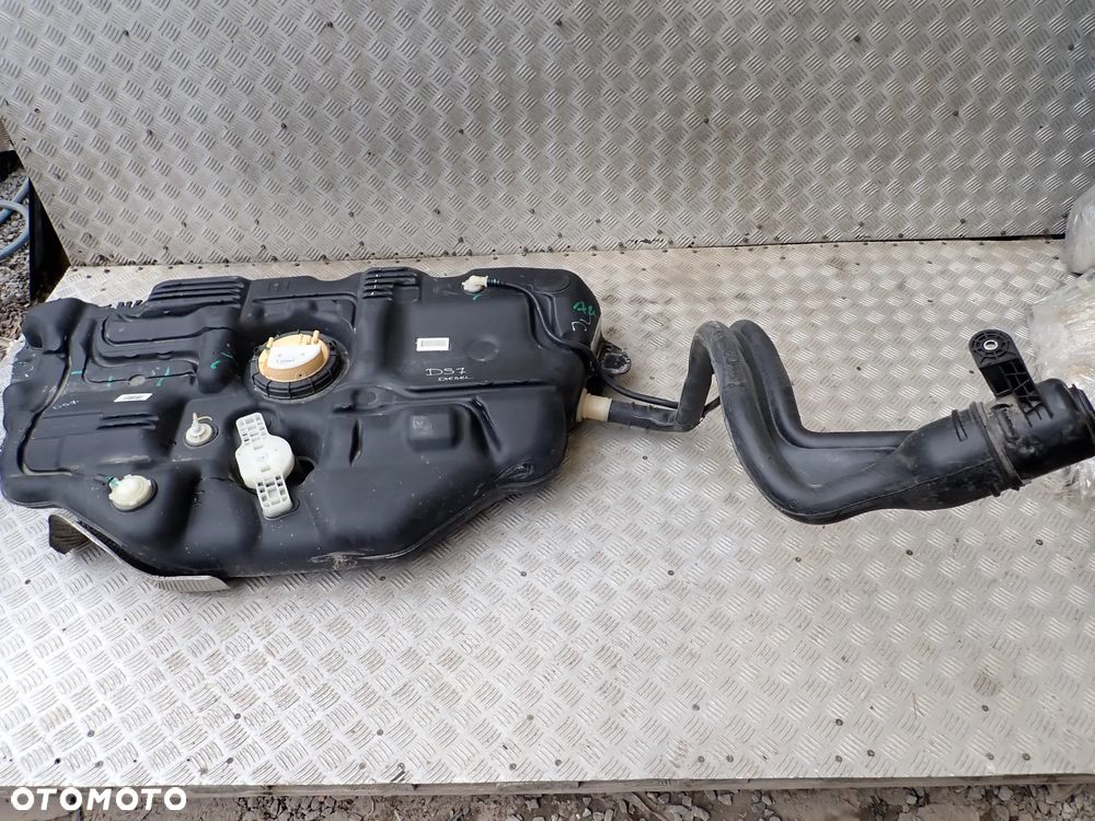 ZBIORNIK PALIWA CITROEN DS7  DIESEL Z POMPKĄ PALIWA  9821351280 / 98093591 / 100115560AF KOMPLET - 1