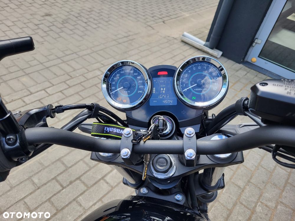 Kawasaki Z 650 RS - 7
