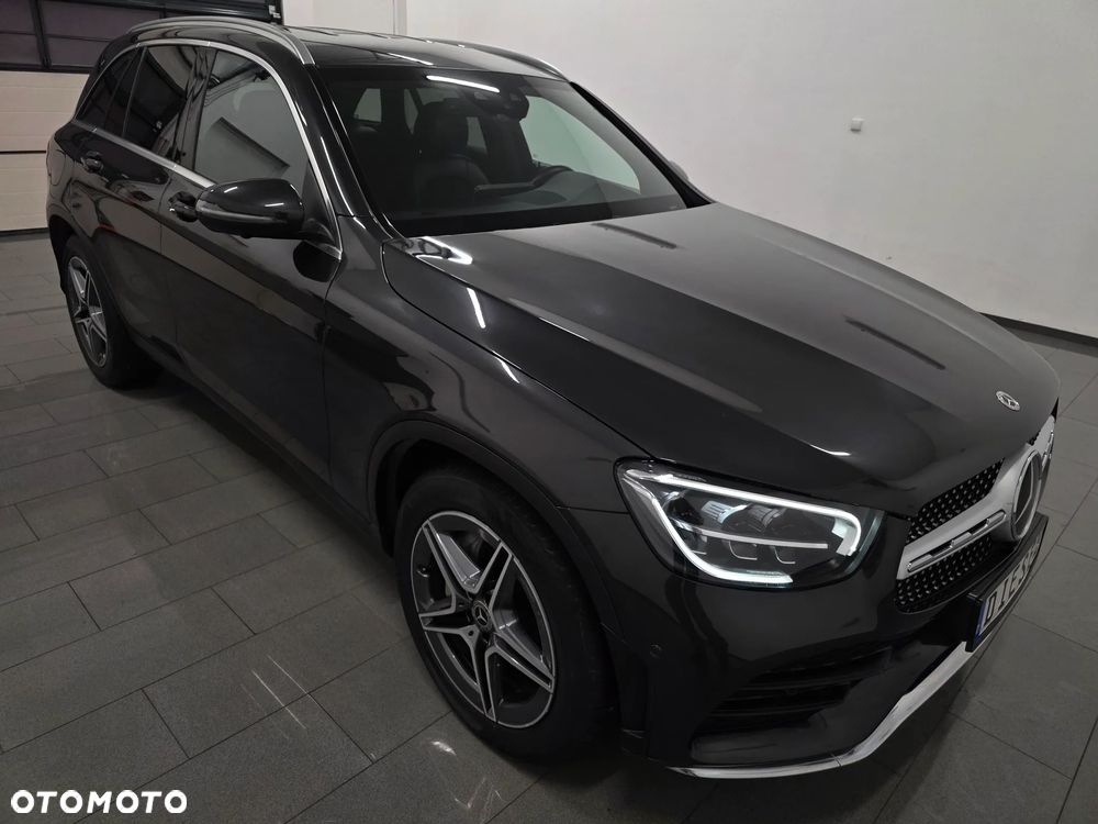 Mercedes-Benz GLC 200 d 4Matic 9G-TRONIC AMG Line Plus - 33