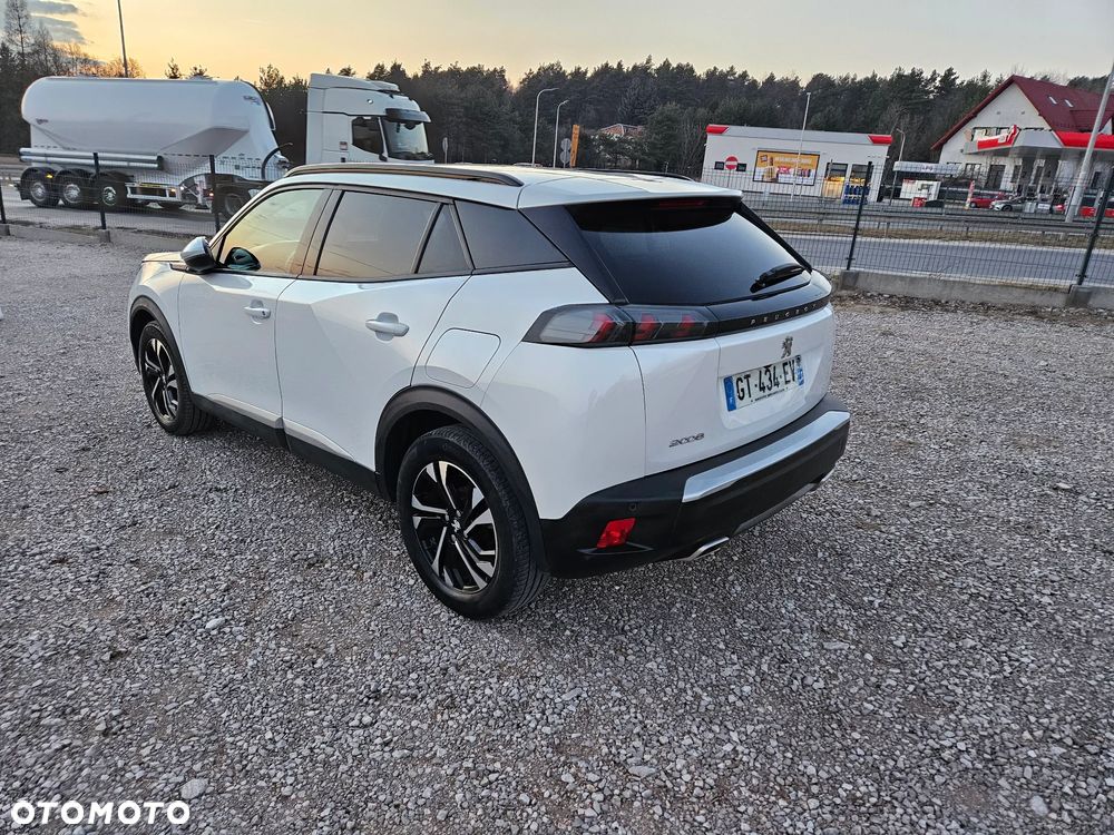 Peugeot 208 PureTech 130 EAT8 GT - 3