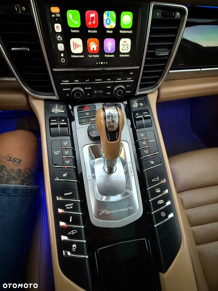 Porsche Panamera S PDK - 13