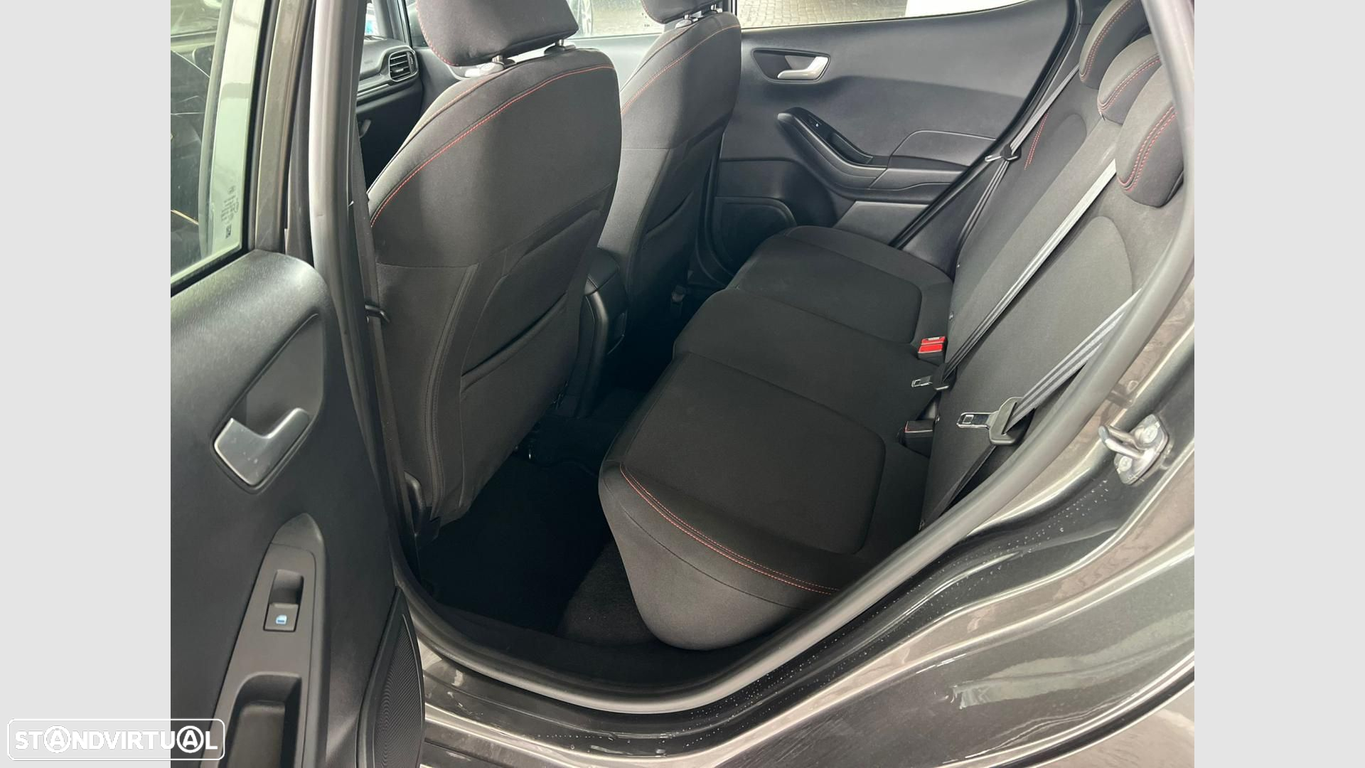 Ford Fiesta 1.0 EcoBoost ST-Line - 13