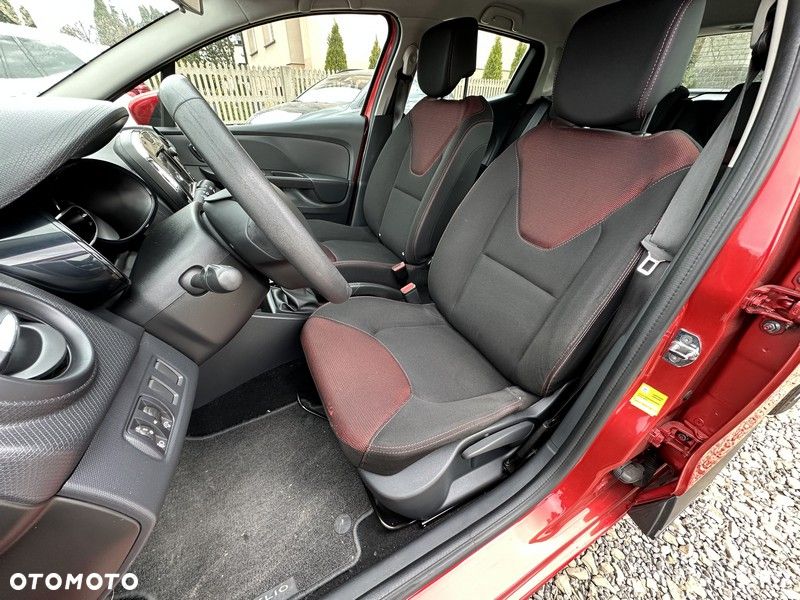 Renault Clio 1.2 16V 75 Life - 13