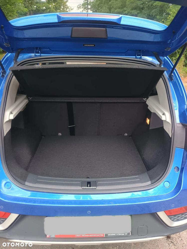 MG ZS Luxury - 16