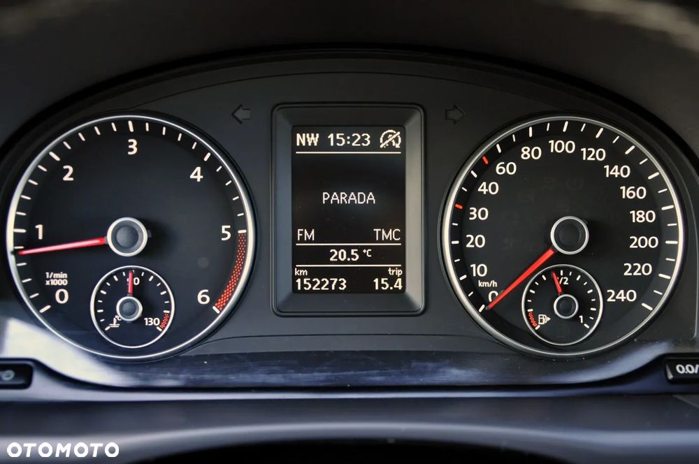 Volkswagen Touran - 35