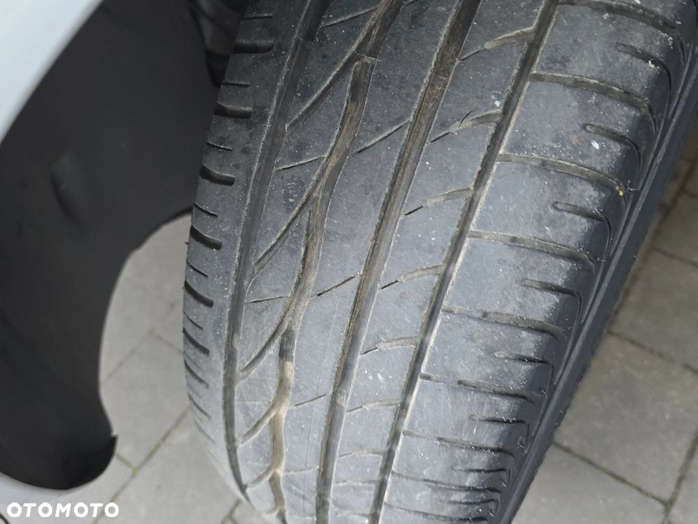 Renault Scenic 1.9 dCi FAP Avantage - 15