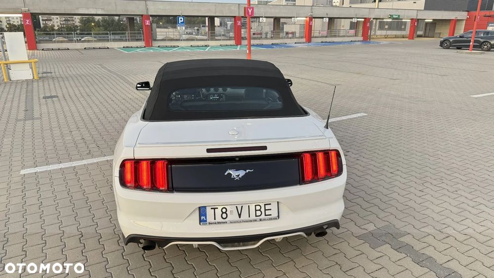 Ford Mustang Cabrio 2.3 Eco Boost - 31