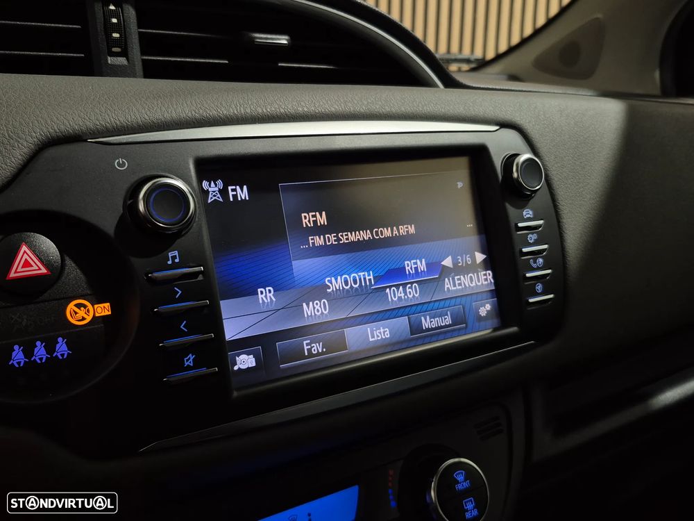 Toyota Yaris 1.5 HSD Comfort +P.Style+P.Techno - 15