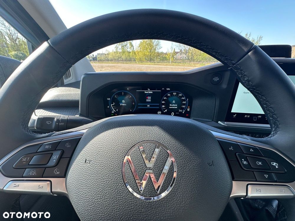 Volkswagen Transporter Transporter Furgon Plussilnik: 2,0 l TDI 150 KM / skrzynia biegów: 6-biegowa manualna rozstaw osi: 3500 mm - 16