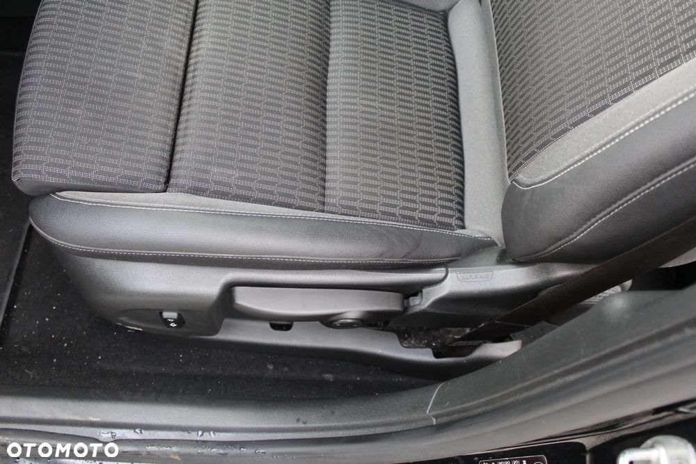 Opel Astra 1.5 D Start/Stop Elegance - 10