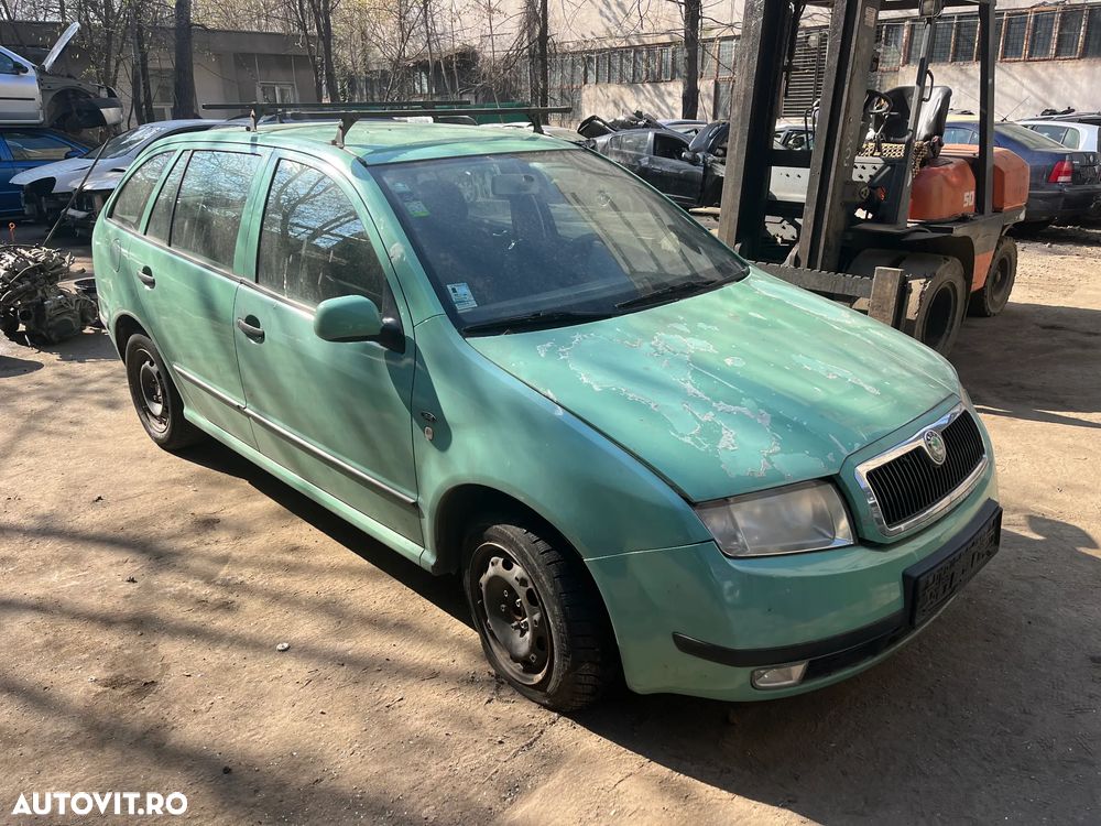 Dezmembrez Skoda Fabia 1 break verde 1,4 16v 2003 - 5