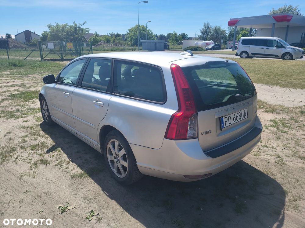Volvo V50 D2 - 4