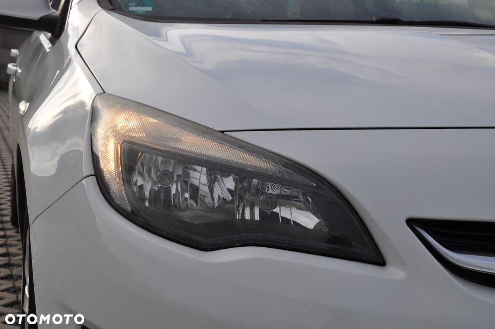 Opel Astra 1.4 T Edition 150 - 13