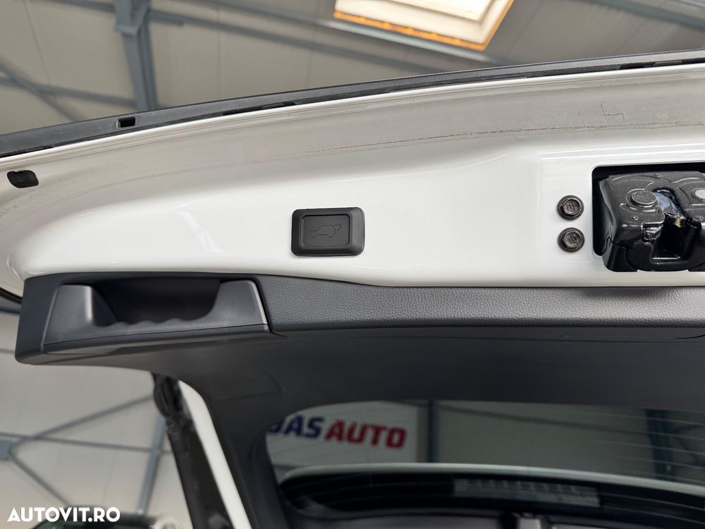 Toyota RAV4 2.5 4x4 Hybrid Lounge - 20