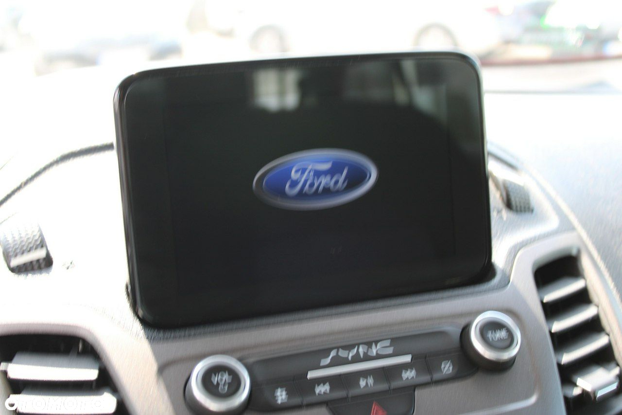Ford Transit Connect - 23
