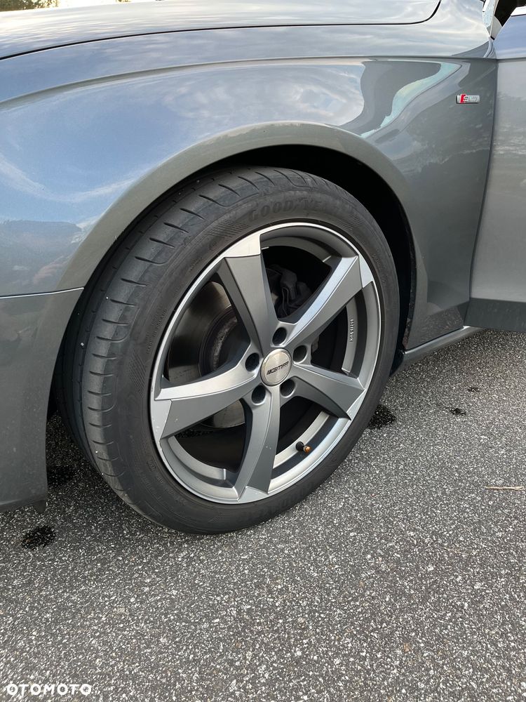 Audi A4 Avant 2.0 TDI - 14