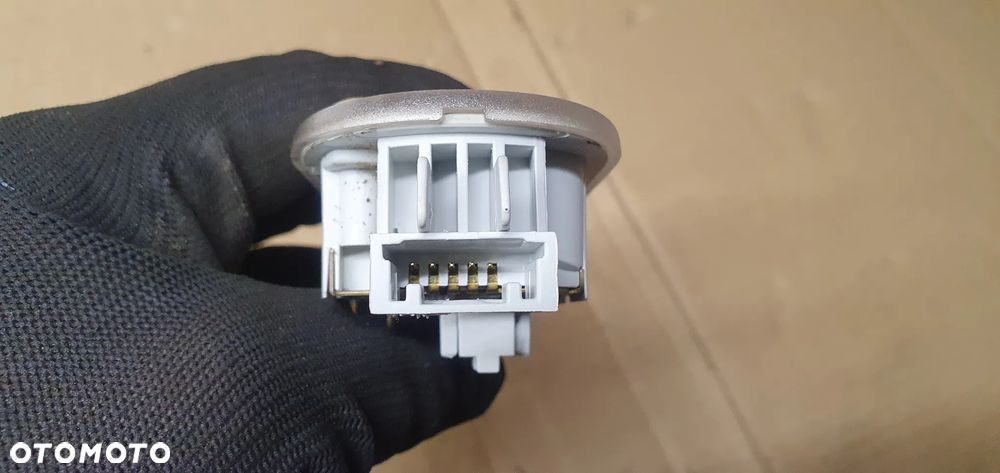 Lampka oświetlenie kabiny podsufitki Nissan Note E11 - 5