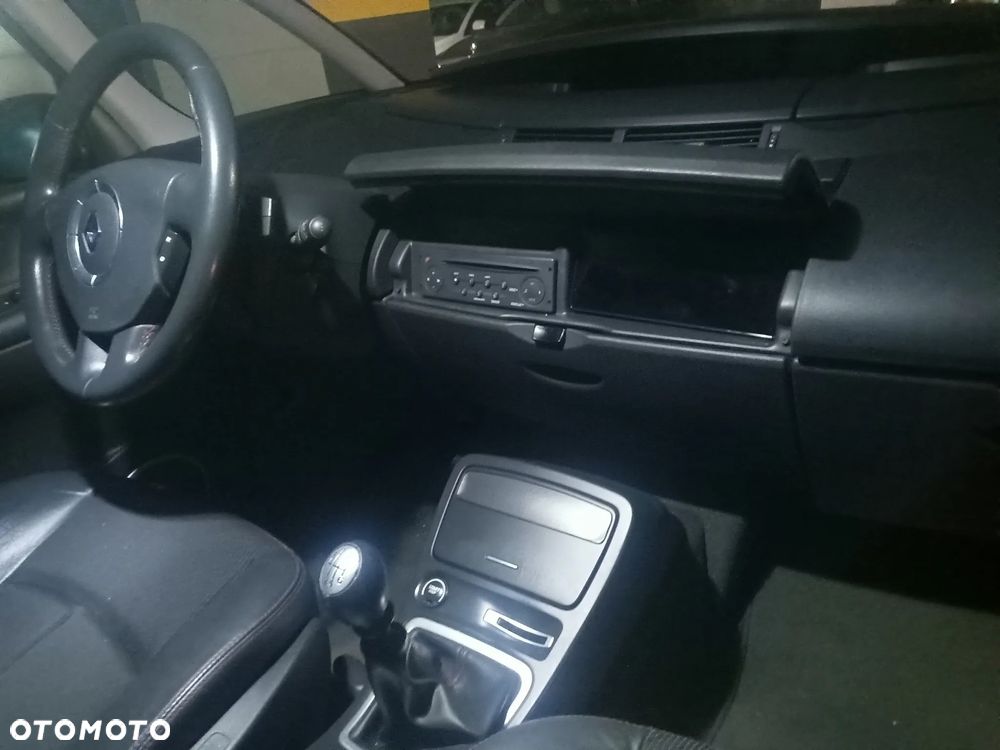 Renault Espace 2.0 Dynamique - 12
