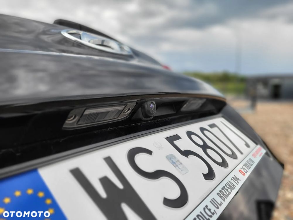 Hyundai Kona - 12