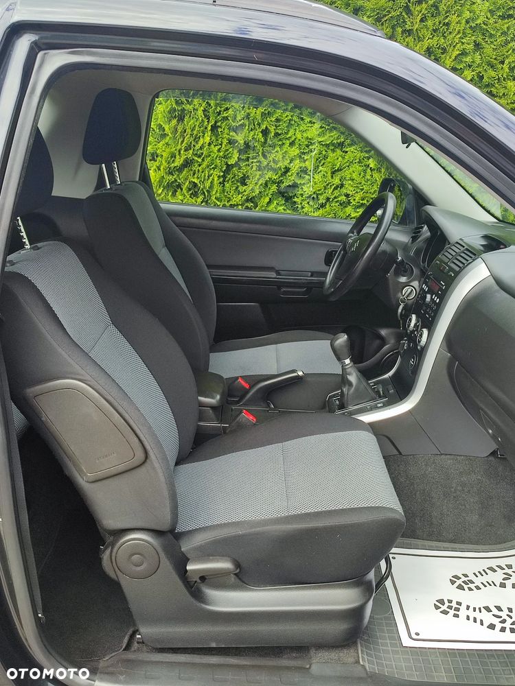 Suzuki Grand Vitara 1.9 DDiS - 6