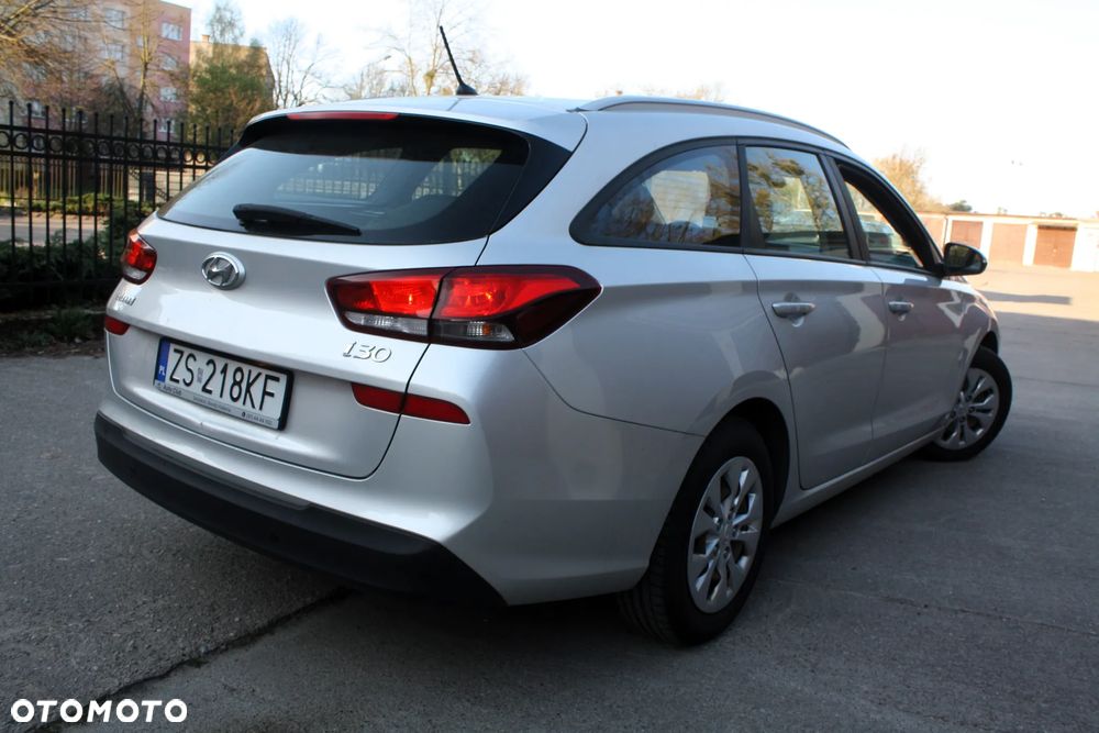 Hyundai i30 1.6 CRDi Premium - 3