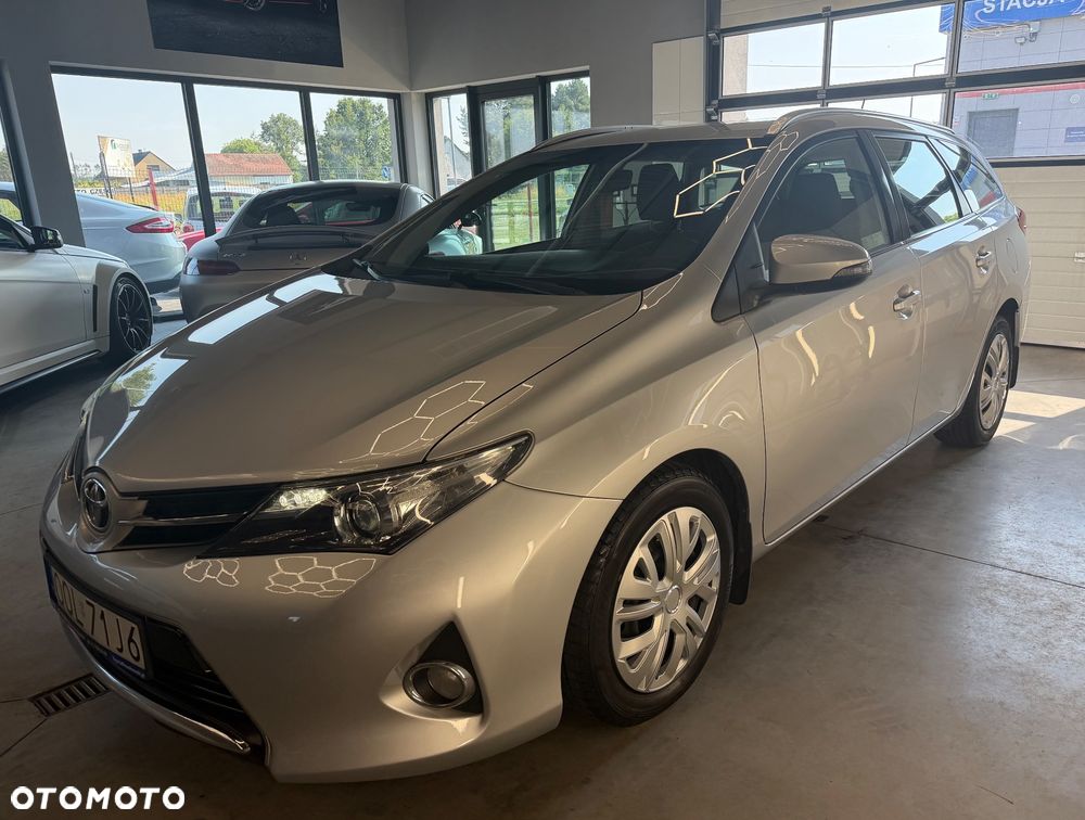 Toyota Auris - 8