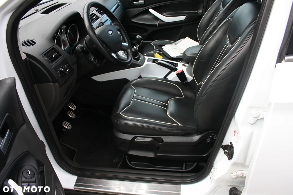 Ford Kuga 2.0 TDCi 4x4 White Magic - 16