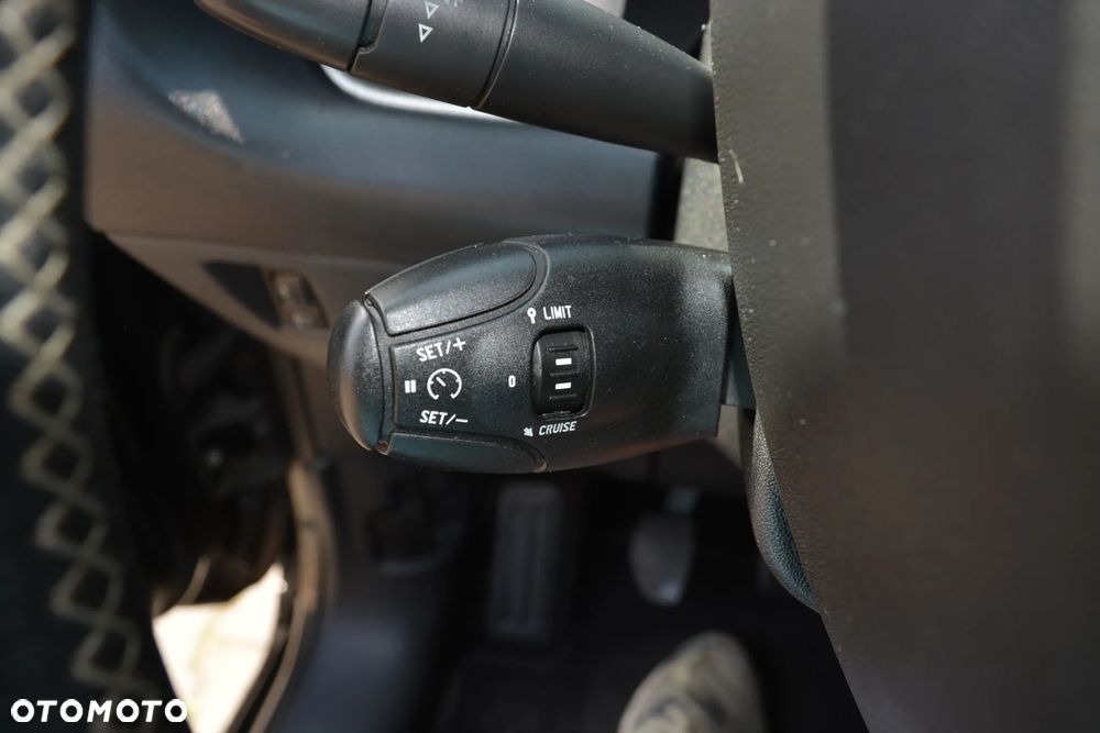 Citroën C3 Picasso 1.6i Exclusive - 18