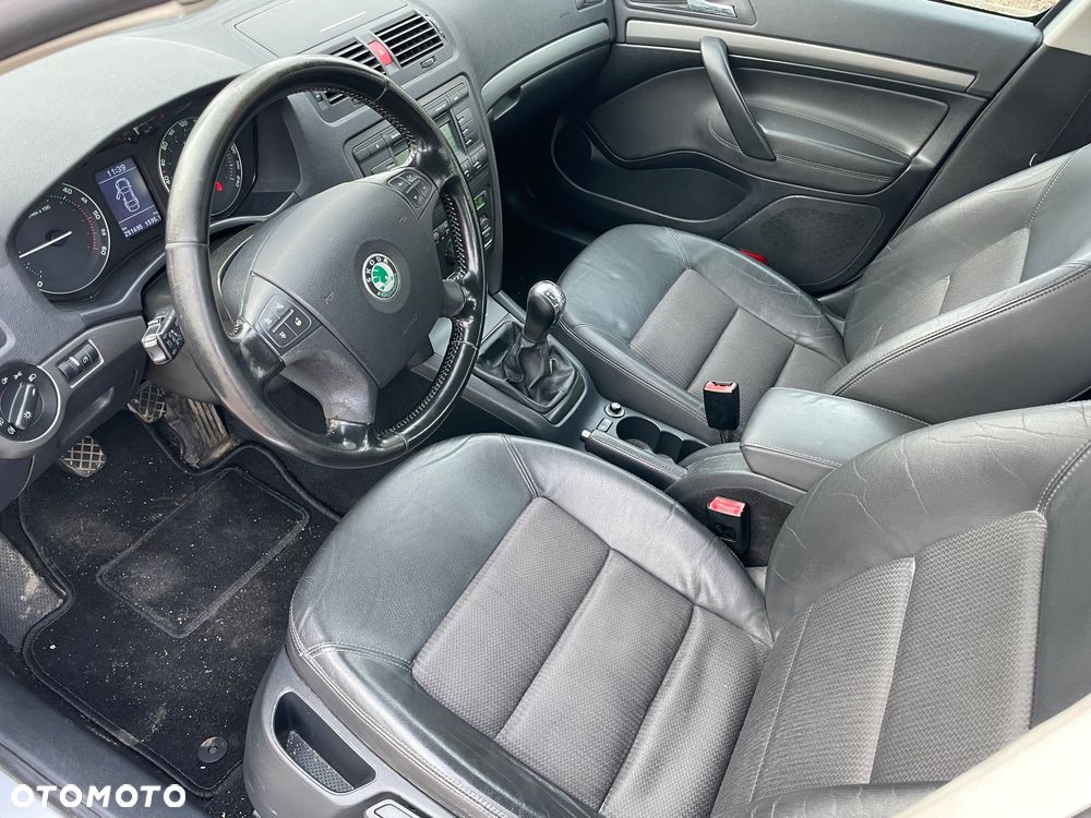 Skoda Octavia 2.0 TDI DPF Team Edition - 9