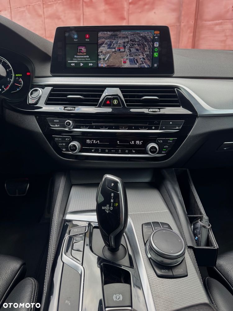 BMW Seria 5 520d xDrive M Sport sport - 21