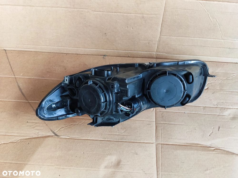 LAMPA PRAWY PRAWA PRZEDNIA PRZÓD JAGUAR XF - 4