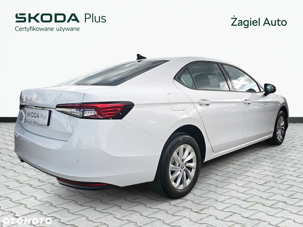 Skoda Superb 2.0 TDI SCR Essence DSG - 5