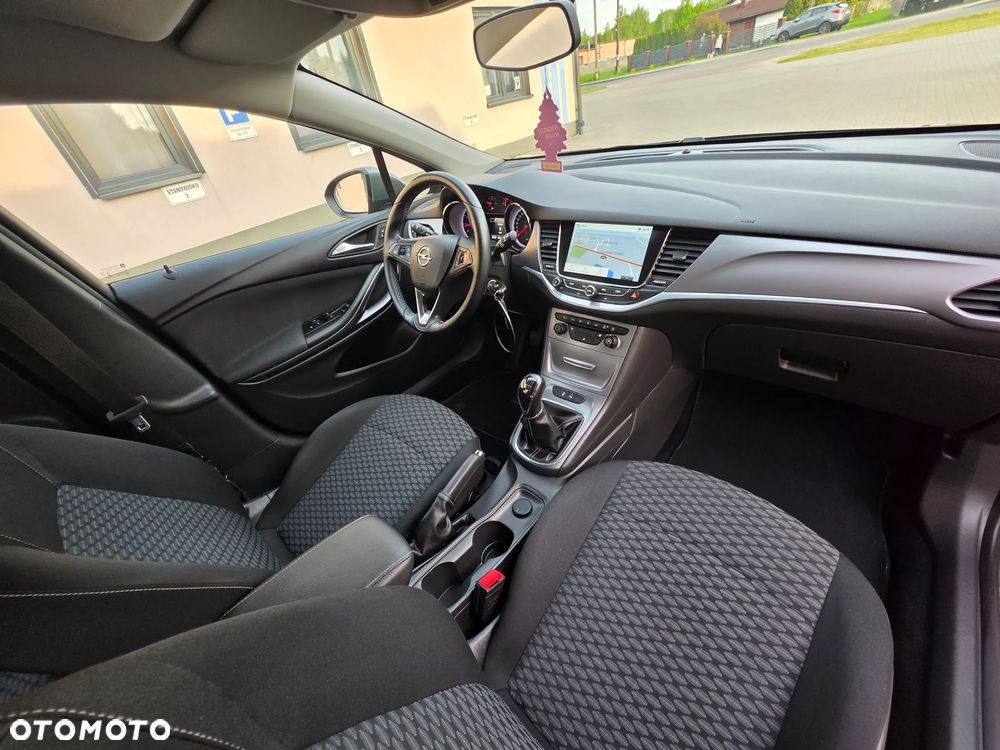 Opel Astra 1.4 Turbo Innovation - 19