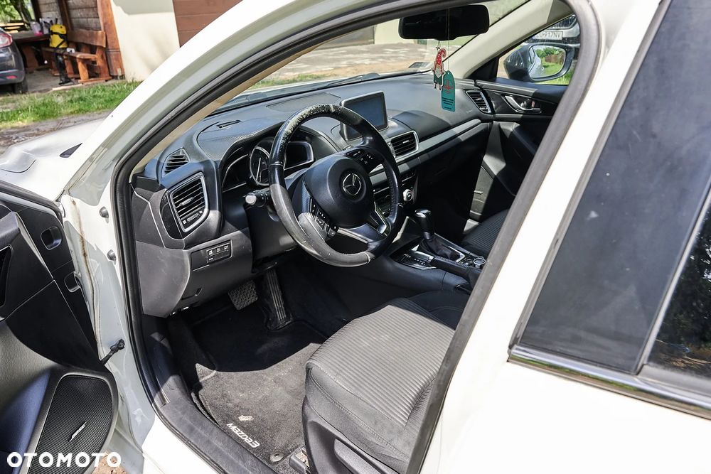 Mazda 3 - 10