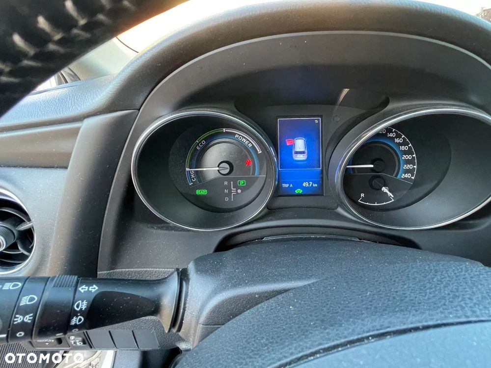 Toyota Auris 1.8 HSD Luna - 23