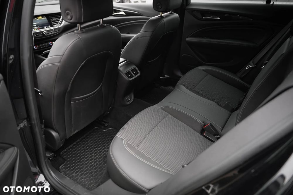 Opel Insignia CT 1.6 T Elite S&S - 24