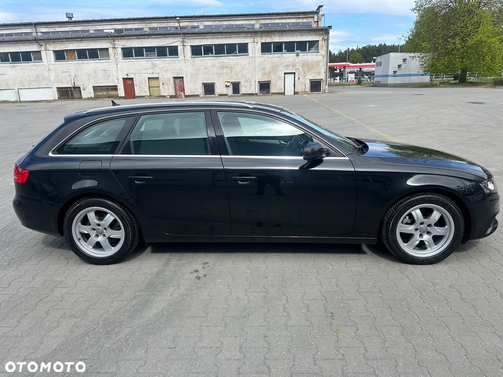 Audi A4 Avant - 13