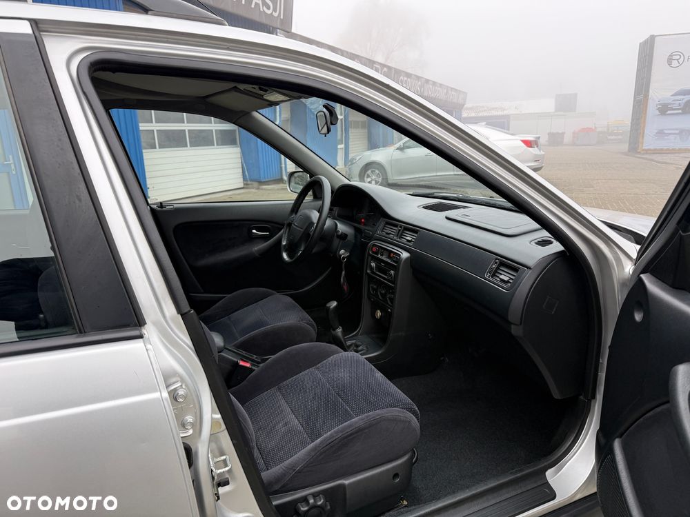 Honda Civic 1.4i - 22