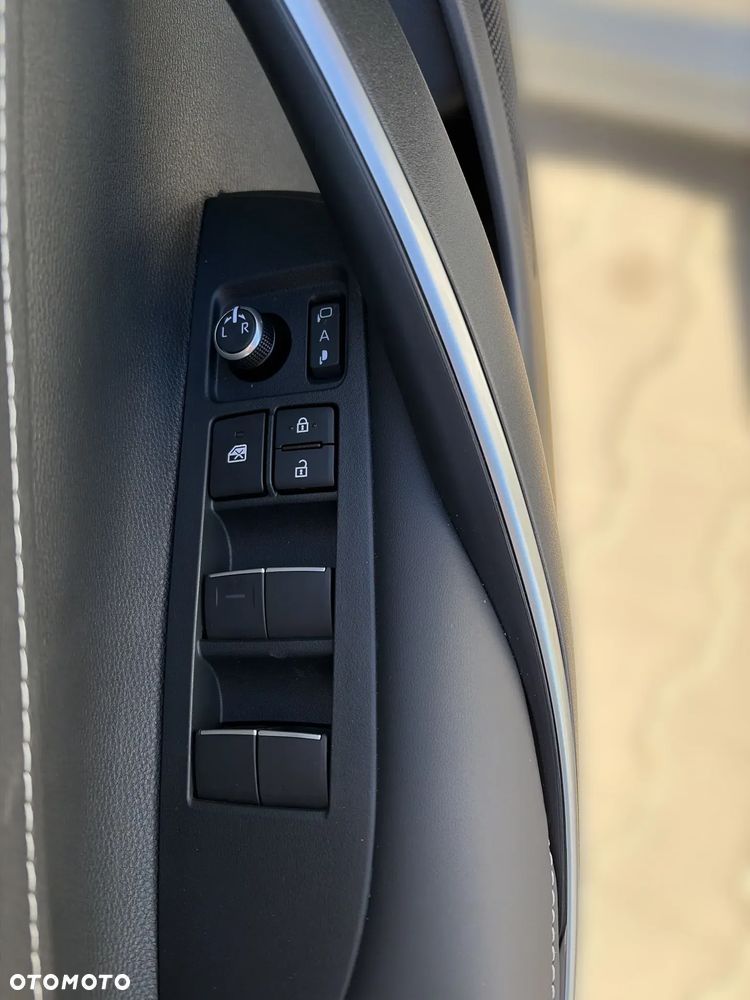 Toyota Corolla 2.0 Hybrid Style - 20