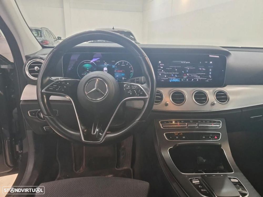 Mercedes-Benz E 300 de Avantgarde - 8