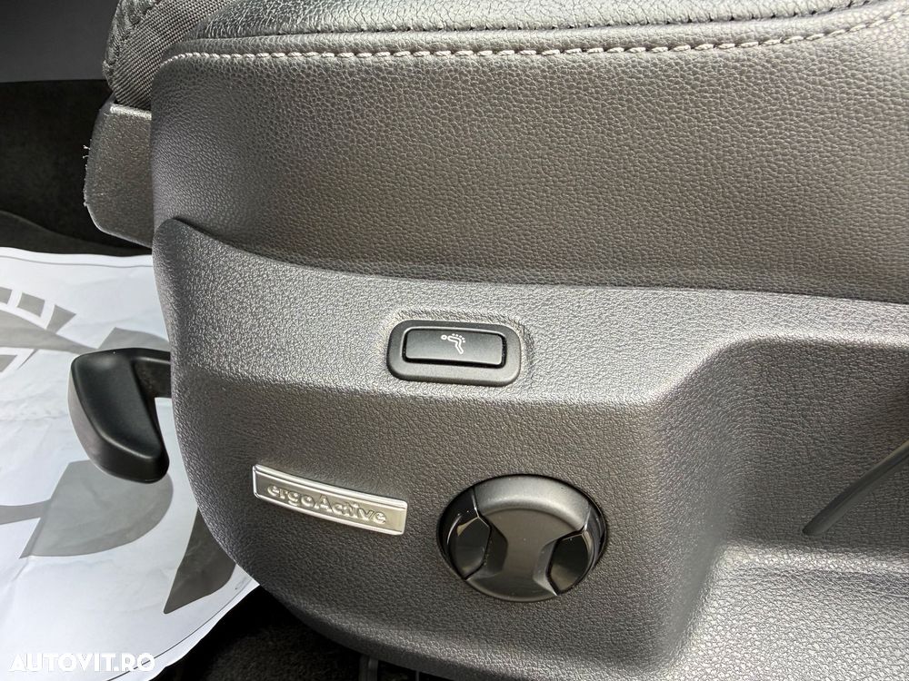 Volkswagen Golf 1.6 TDI (BlueMotion Technology) Trendline - 16