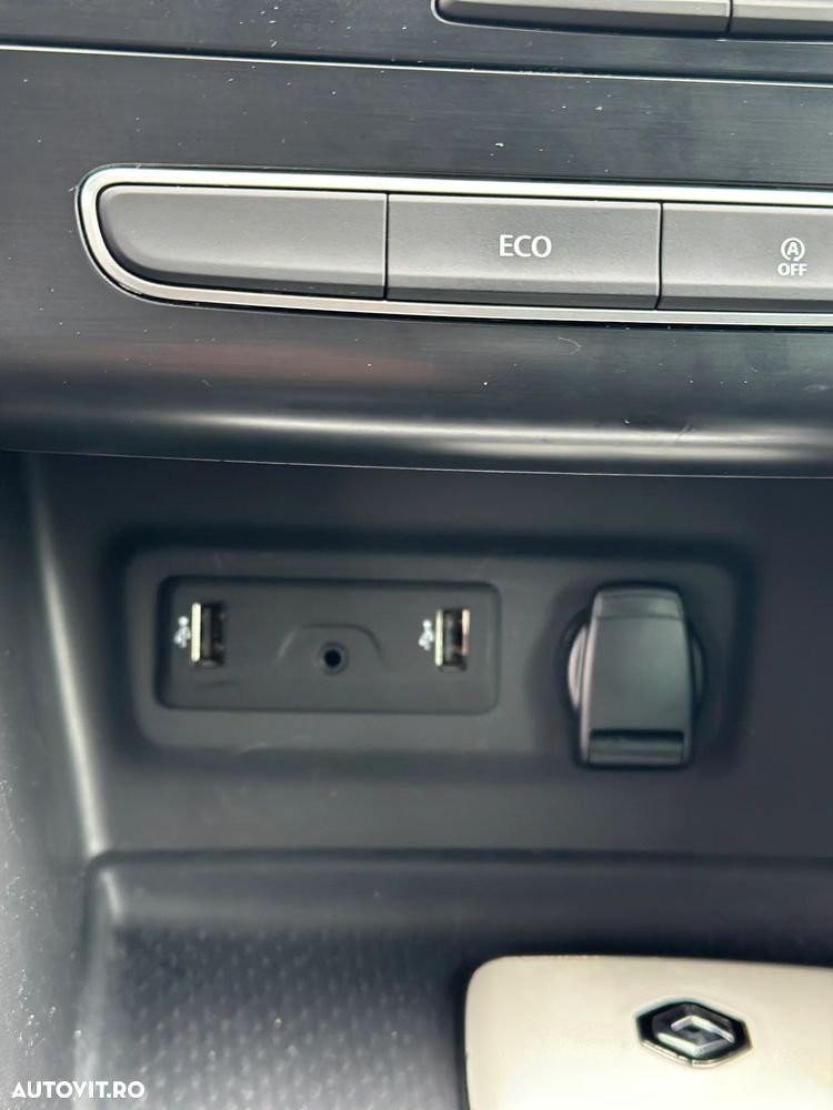 Renault Megane ENERGY TCe 130 LIMITED - 38