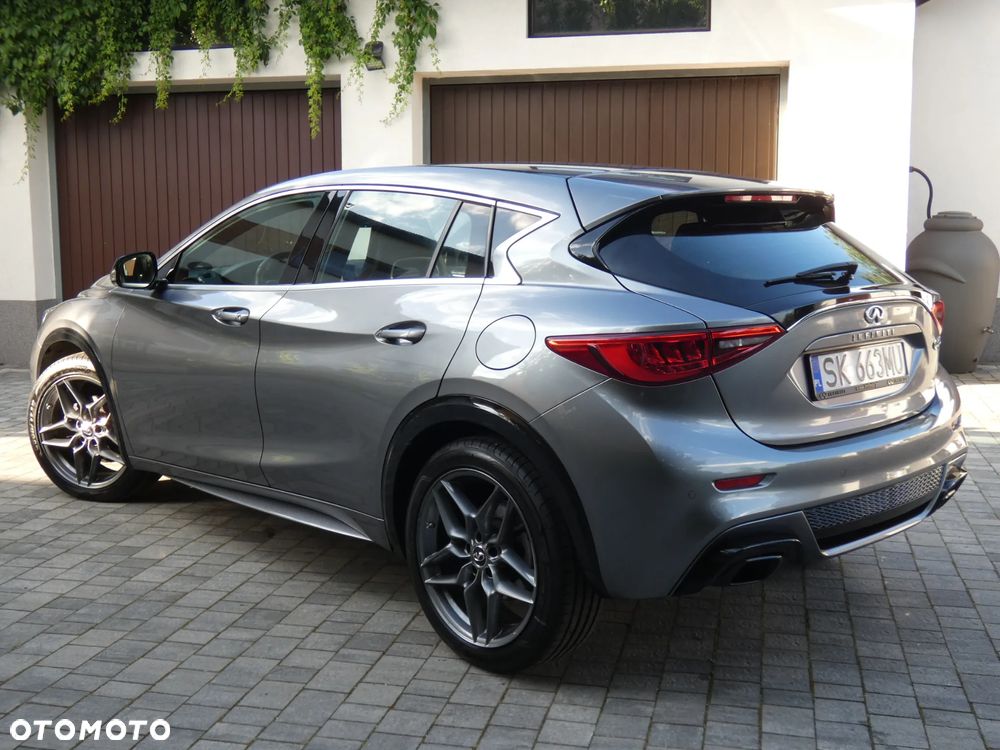 Infiniti Q30 1.6t Premium Tech 7DCT - 18