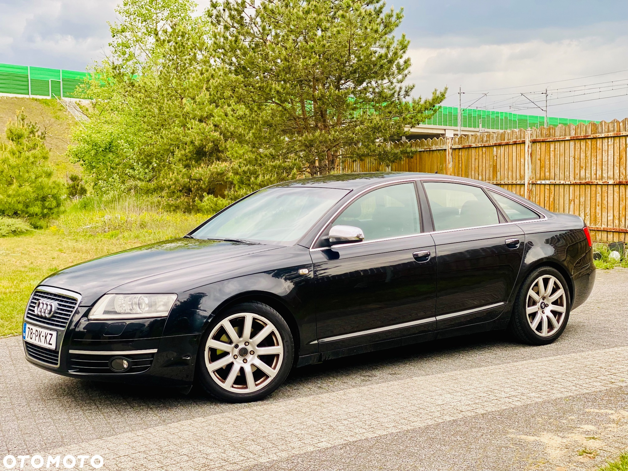 Audi A6 2.4 - 25