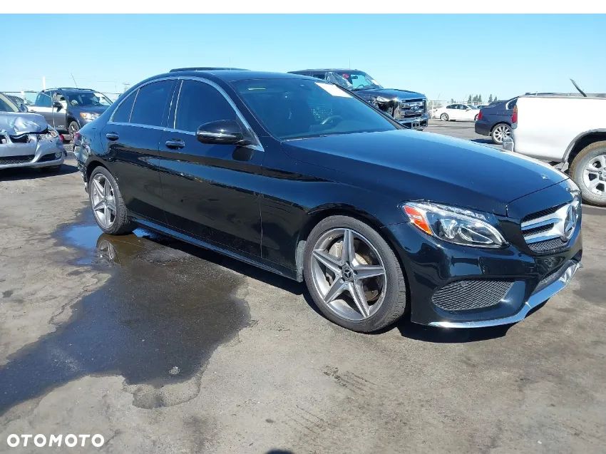 Mercedes-Benz Klasa C 300 T 7G-TRONIC AMG Line - 2