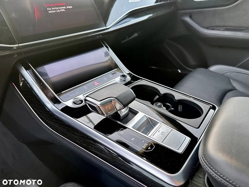 Audi Q8 - 13